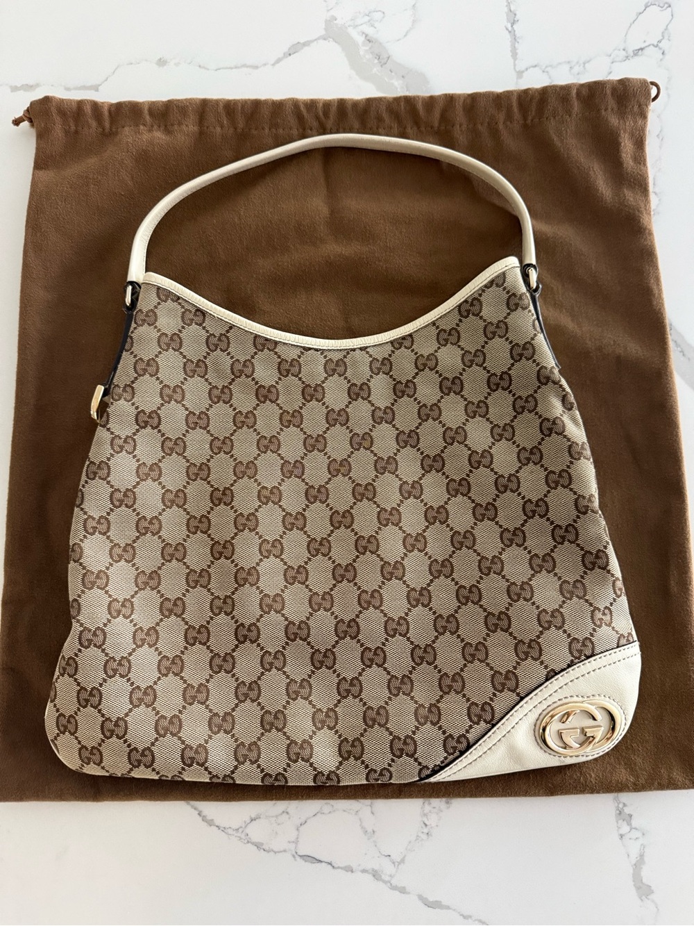Gucci Monogram Medium New Britt Hobo Canvas Medium